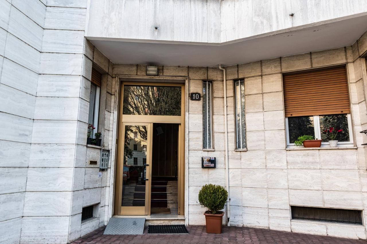 Ticinello 1 Apartment Milan Bagian luar foto
